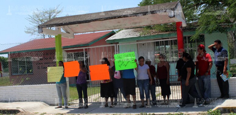 Conflicto escolar en El Edén