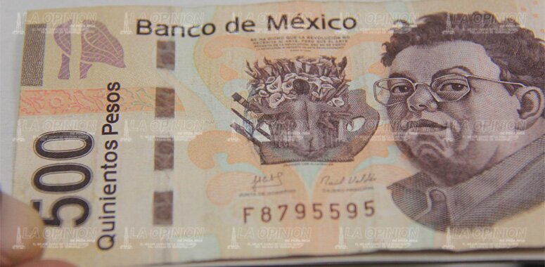 ¡RONDAN BILLETES FALSOS! 