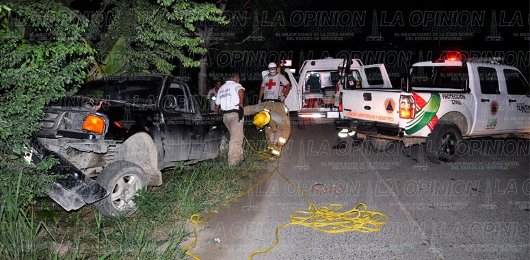 Chocan camioneta robada